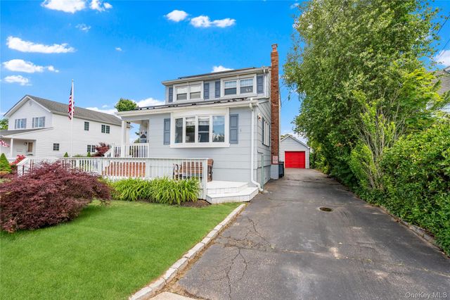 19 Westbridge Drive, Babylon, NY 11702