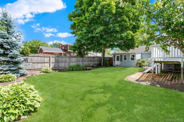 19 Westbridge Drive, Babylon, NY 11702