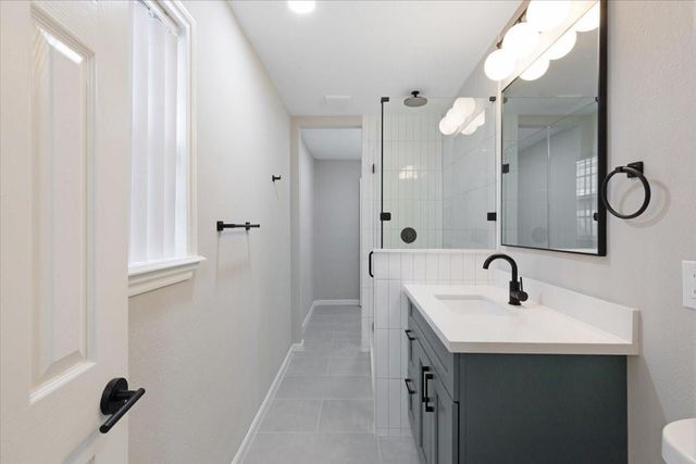 234 W 27th Street 3, Houston, TX 77008