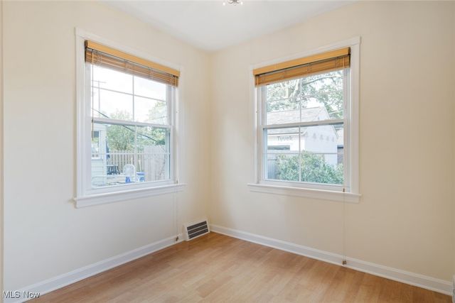 1532 Parkwood Road, Lakewood, OH 44107