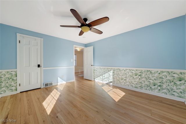 1532 Parkwood Road, Lakewood, OH 44107