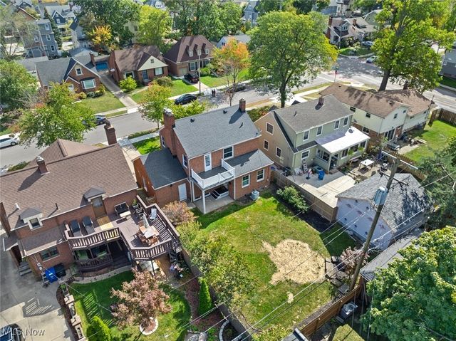 1532 Parkwood Road, Lakewood, OH 44107