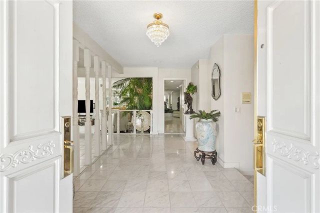 4160 Don Jose Drive, Los Angeles, CA 90008