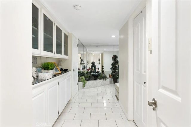 4160 Don Jose Drive, Los Angeles, CA 90008