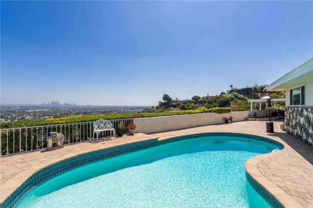 4160 Don Jose Drive, Los Angeles, CA 90008