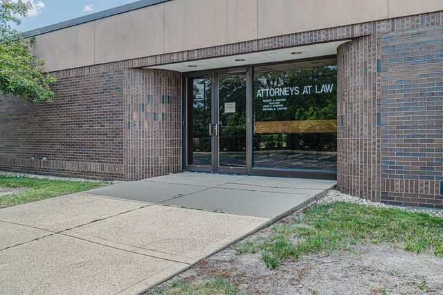 1800 Larkin Avenue, Elgin, IL 60123