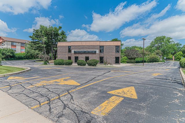 1800 Larkin Avenue, Elgin, IL 60123