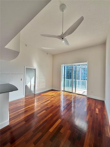 1060 Brickell Ave 4103, Miami, FL 33131