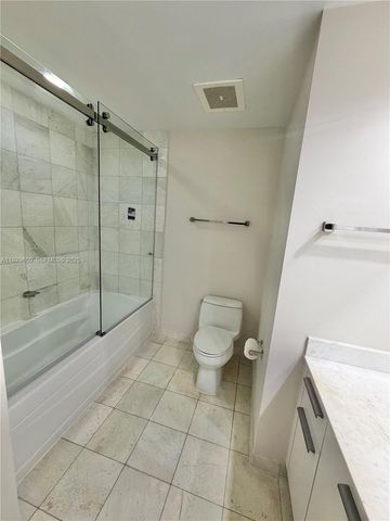 1060 Brickell Ave 4103, Miami, FL 33131