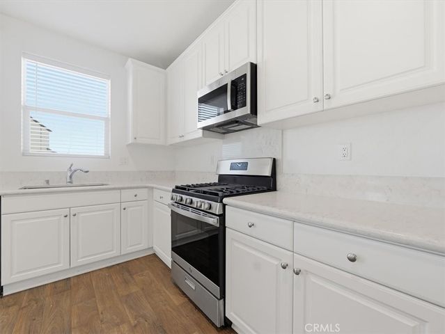 12338 Pinos Verde, Victorville, CA 92392