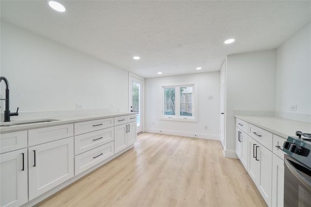 7906 Duffield Lane, Houston, TX 77071