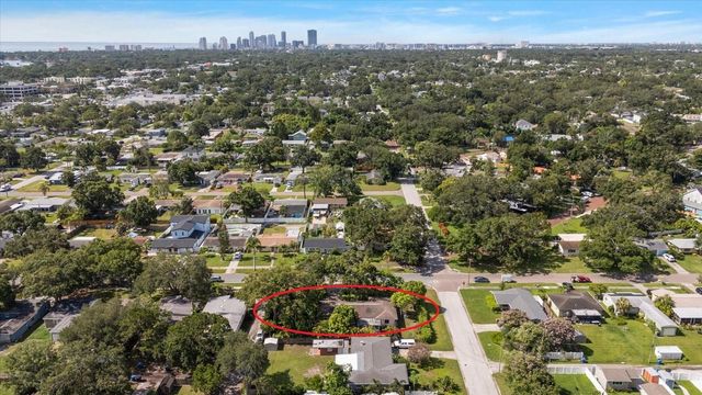 655 42ND AVENUE N, St Petersburg, FL 33703