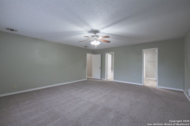 8018 Copper Trail Dr, San Antonio, TX 78244