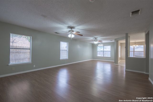 8018 Copper Trail Dr, San Antonio, TX 78244