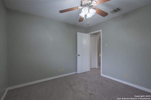 8018 Copper Trail Dr, San Antonio, TX 78244