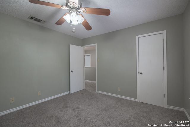 8018 Copper Trail Dr, San Antonio, TX 78244