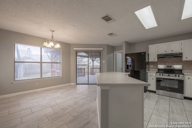 8018 Copper Trail Dr, San Antonio, TX 78244