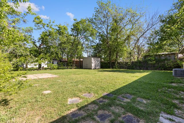 1706 Dorothy Drive, Grand Prairie, TX 75051