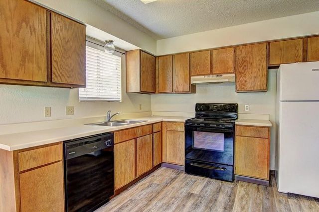 3810 Brookhill Dr, Corpus Christi, TX 78410