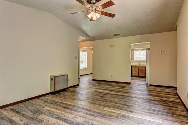 3810 Brookhill Dr, Corpus Christi, TX 78410