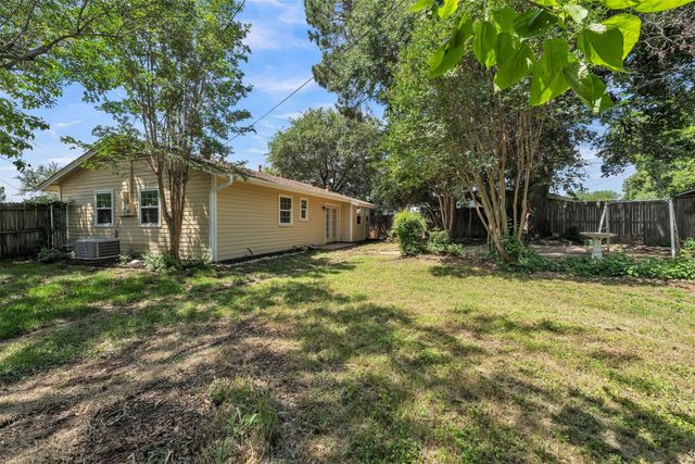 1801 Anderson Street, Irving, TX 75062