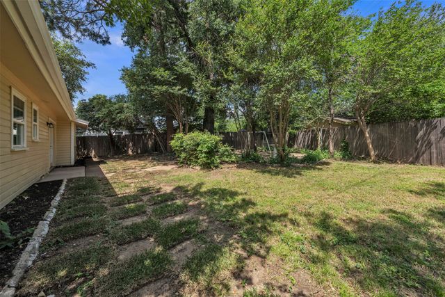 1801 Anderson Street, Irving, TX 75062