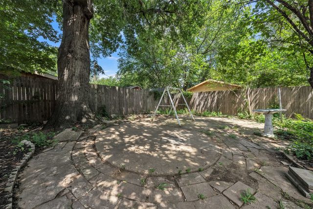 1801 Anderson Street, Irving, TX 75062