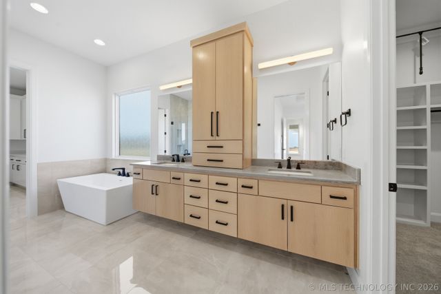 2347 E 135th Drive S, Bixby, OK 74008