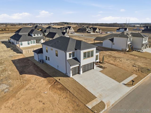 2347 E 135th Drive S, Bixby, OK 74008