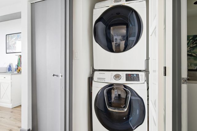 1551 N Flagler Drive 605, West Palm Beach, FL 33401