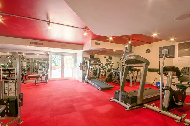 1551 N Flagler Drive 605, West Palm Beach, FL 33401