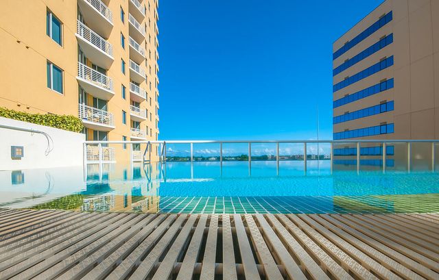 1551 N Flagler Drive 605, West Palm Beach, FL 33401