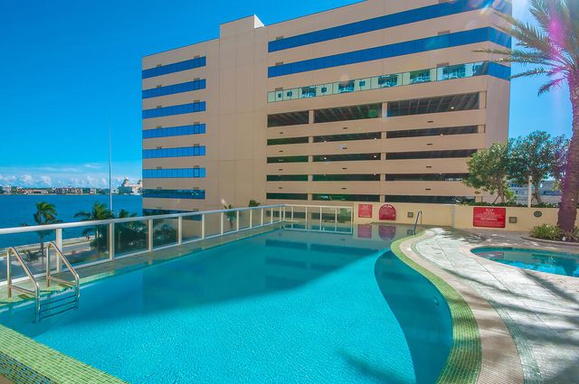 1551 N Flagler Drive 605, West Palm Beach, FL 33401