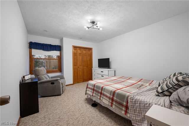 800 Emerson Avenue NW, North Canton, OH 44720