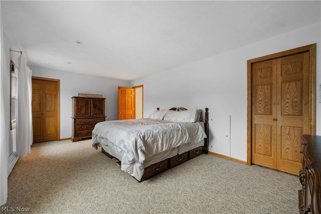 800 Emerson Avenue NW, North Canton, OH 44720