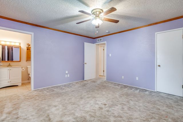 6820 Glenwood Drive, North Richland Hills, TX 76182
