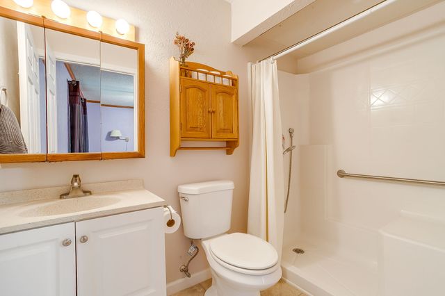 6820 Glenwood Drive, North Richland Hills, TX 76182