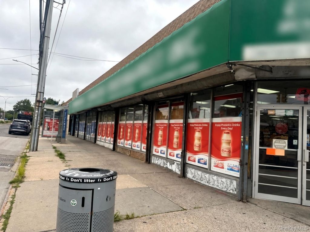 167-xx Union Turnpike, Fresh Meadows, NY 11366 — exterior