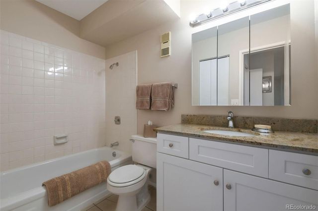 5995 W Hampden Avenue 15, Denver, CO 80227