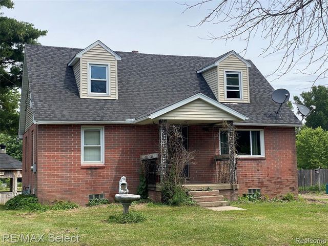 5151 Kendall Drive, Burton, MI 48509