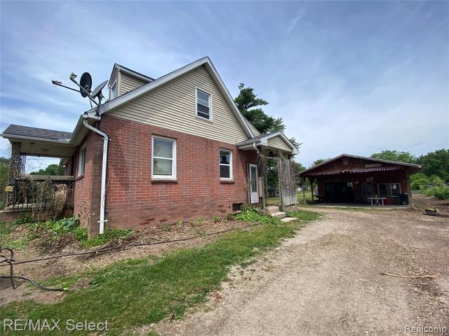 5151 Kendall Drive, Burton, MI 48509