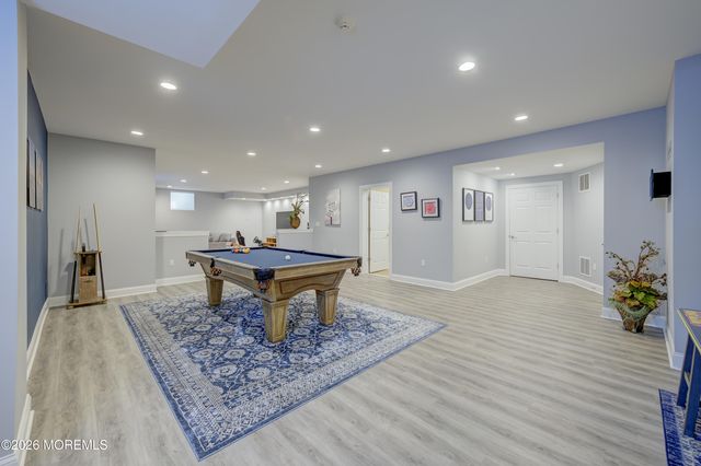 8 Landmark Lane, Marlboro, NJ 07746