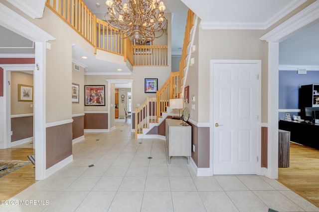 8 Landmark Lane, Marlboro, NJ 07746