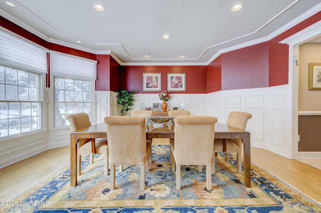 8 Landmark Lane, Marlboro, NJ 07746