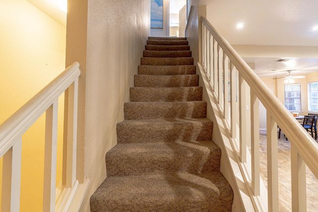 4814 Courtland Ln, Carmichael, CA 95608