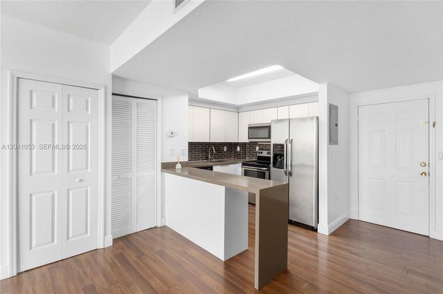 3500 Coral Way PH 109 1509, Miami, FL 33145