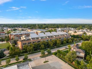 333 E Parent Avenue 15, Royal Oak, MI 48067