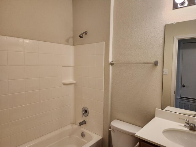 604 Coffee Berry DR, Georgetown, TX 78626
