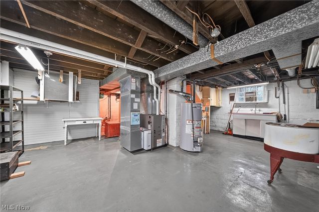 1936 E 45th Street, Ashtabula, OH 44004