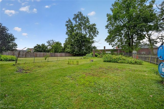 1936 E 45th Street, Ashtabula, OH 44004